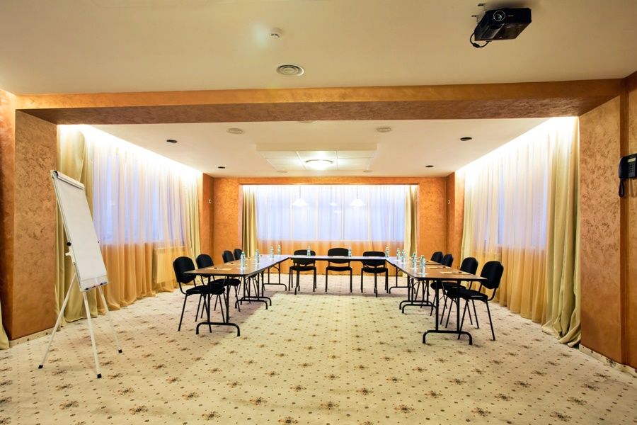 ホテル Inter Business ブカレスト エクステリア 写真
